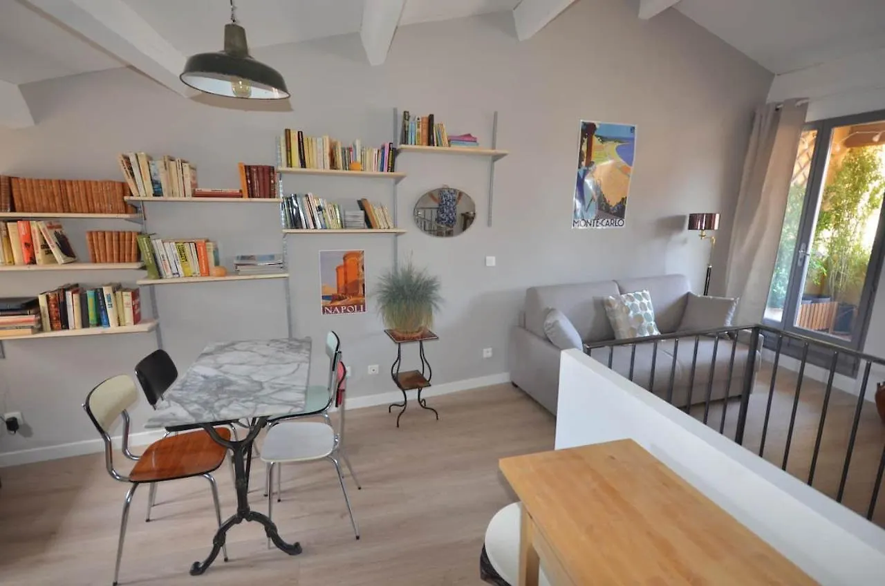Le Dix Duplex Historical Center Balcony With View And Air Conditioning Aix-en-Provence Apartment